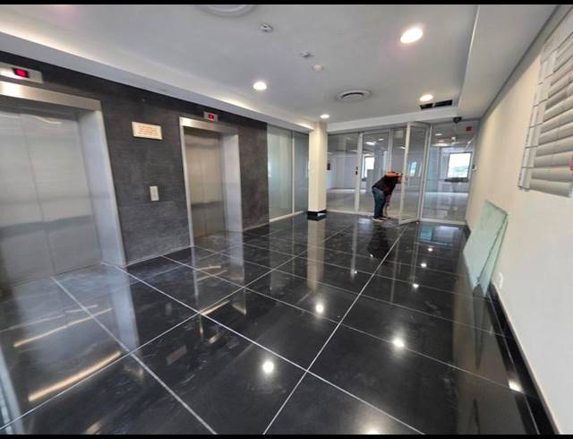 BUSINESS PROPERTY TO RENT IN MENLYN